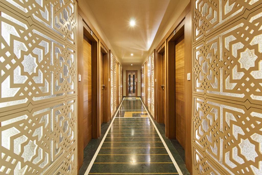 אודייפור Hotel Shalimar Palace מראה חיצוני תמונה