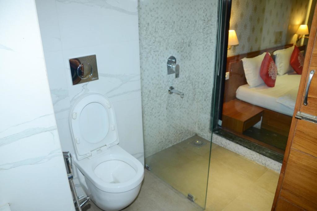 אודייפור Hotel Shalimar Palace מראה חיצוני תמונה