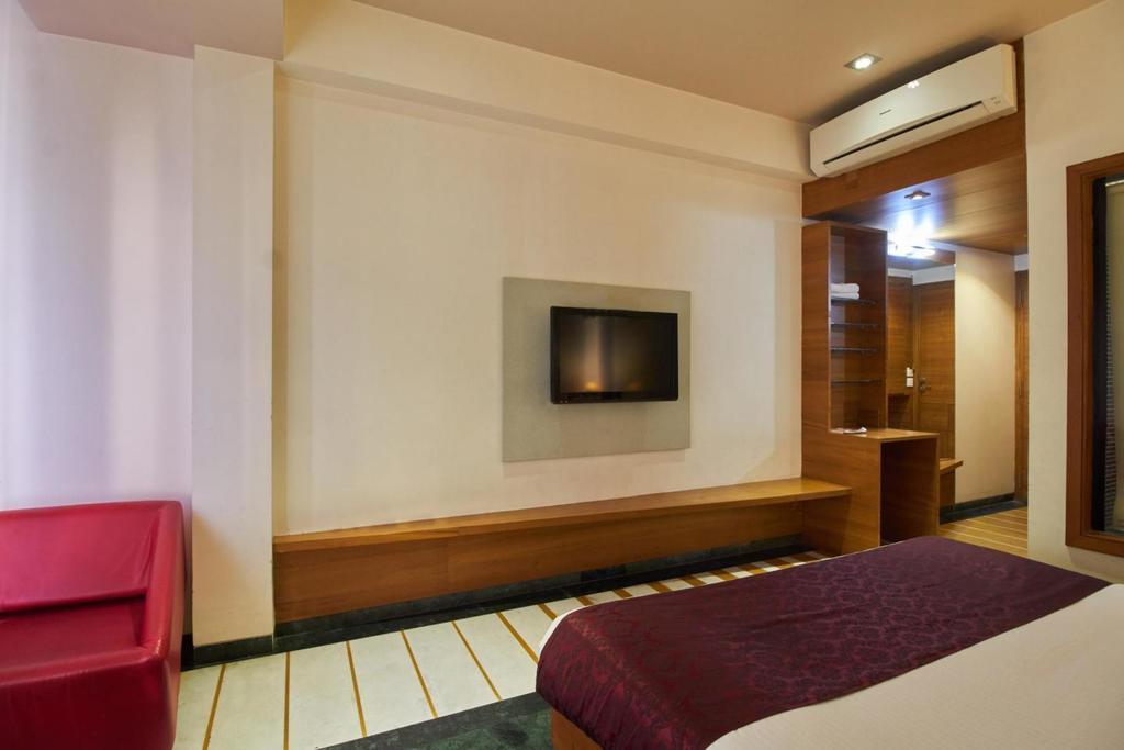 אודייפור Hotel Shalimar Palace מראה חיצוני תמונה